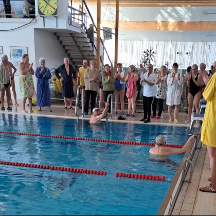 „MOZDULJ! Probojáczné Túri Éva emlékére” a Kecskeméti Fürdőben 2025. november 11. kép