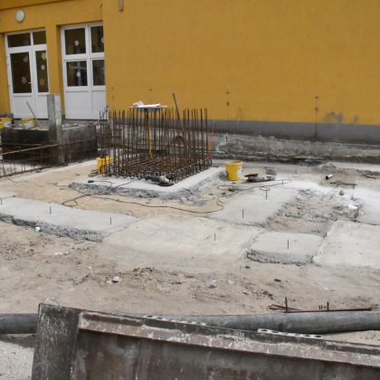 K&aacute;lm&aacute;n Lajos &Oacute;voda Kadafalvi &Oacute;vod&aacute;j&aacute;nak f&eacute;rőhelybőv&iacute;t&eacute;se k&eacute;p