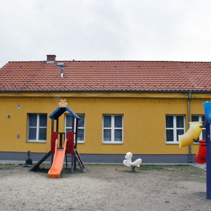 K&aacute;lm&aacute;n Lajos &Oacute;voda Kadafalvi &Oacute;vod&aacute;j&aacute;nak f&eacute;rőhelybőv&iacute;t&eacute;se k&eacute;p