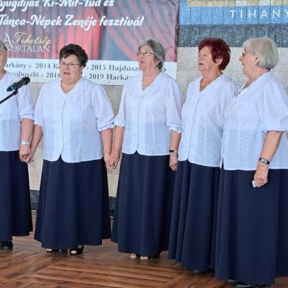 Sikeres szereplés a XV. Országos Nyugdíjas Ki-Mit-Tud és Népek Tánca-Népek Zenéje Fesztiválon 2025. május 26-28. kép