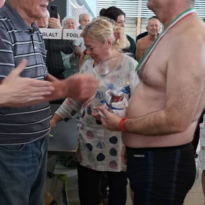 „MOZDULJ! Probojáczné Túri Éva emlékére” a Kecskeméti Fürdőben 2025. november 11. kép