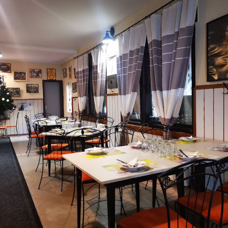 BistroMokambo Étterem és Rendezvényház kép