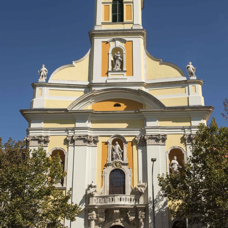 Piarista templom kép